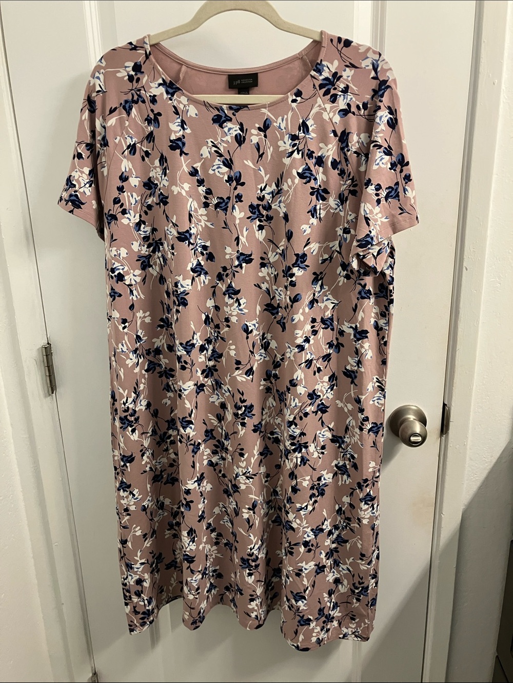 Floral Dusty Pink Short-Sleeve Midi Dress